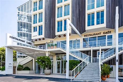 Restaurant panoramique Le Gaée avec vue sur le vieux port de La Rochelle