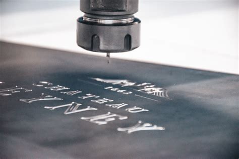 Détail de la gravure laser sur un sécateur