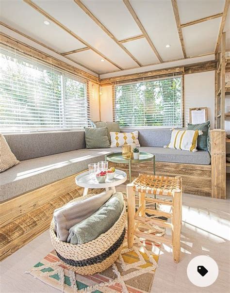 Intérieur d'un mobil-home aux Abricotiers