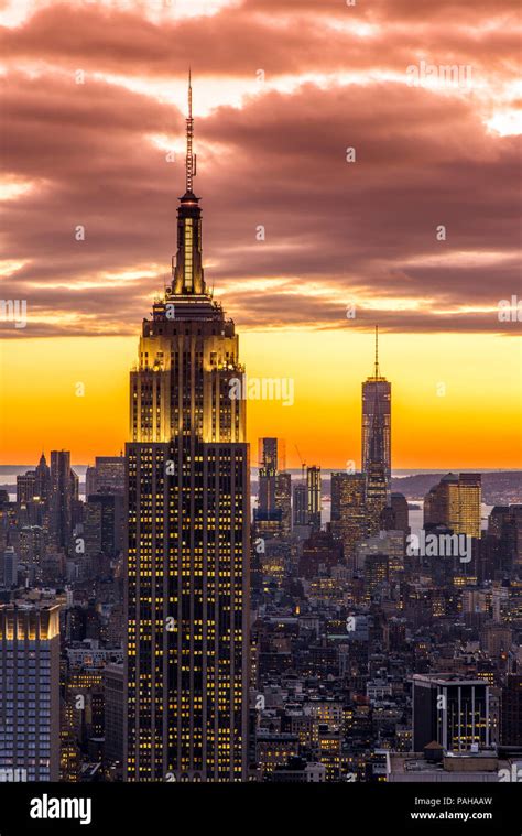 Vue panoramique de l'Empire State Building au cœur de Manhattan