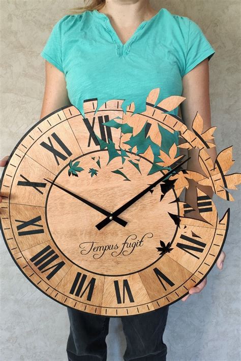 exemple d'horloge murale artisanale en bois