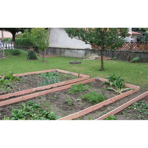 Bordure de potager en bois
