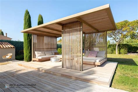 Aménagement d'un coin détente avec pergola