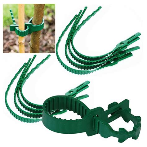 Exemples d'attaches souples et protectrices pour arbres