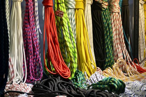 Comparaison des types de cordes d'escalade