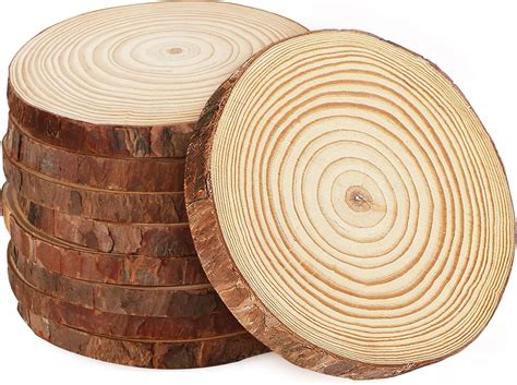 Diverses rondelles de bois de tailles et formes variées