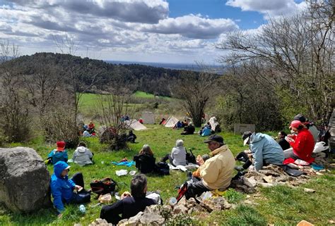 Randonneurs en pause pique-nique
