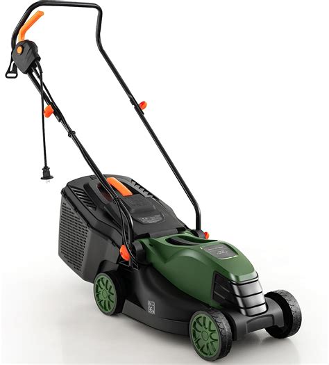 Tondeuse à gazon électrique filaire dans un jardin verdoyant