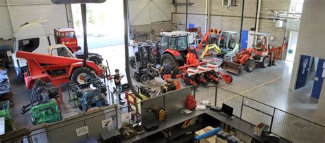 Atelier de maintenance de matériel de motoculture