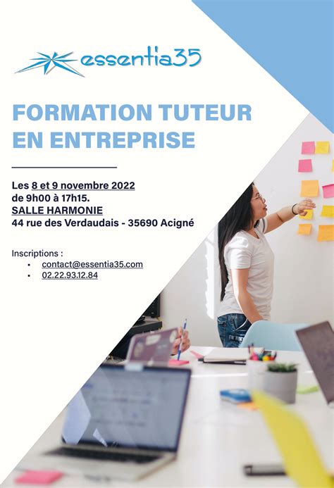 Tuteur en entreprise et apprenant échangeant sur un projet