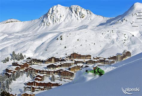 Photo de la station piétonne de Belle Plagne en hiver