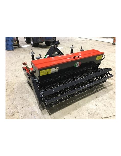 Schéma technique d'une herse rotative avec rouleau arrière et attelage arrière pour semoir