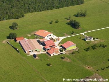 Vue aérienne de la ferme du Lieu-Neuf