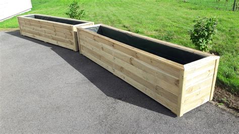 Schéma de structure d'une grande jardinière en bois