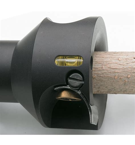 Outils pour fabriquer des tenons ronds sur des branches