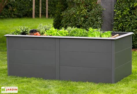 Potager surélevé en bois et métal galvanisé
