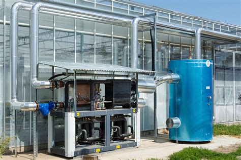 Photographie d'une installation industrielle de récupération de chaleur sur compost agricole