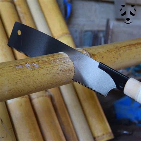 Outils essentiels pour la coupe du bambou