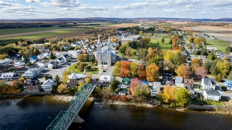 Vue aérienne des hameaux du Village des Pruniers