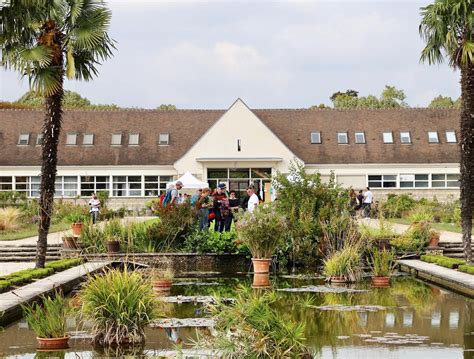 Photo aérienne de l'École du Breuil et de ses jardins
