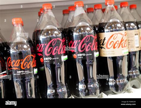 Bouteilles de cola sur une tache