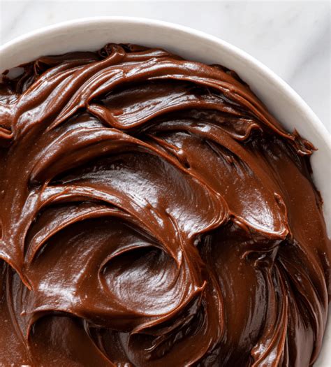 Ganache au chocolat lisse et brillante