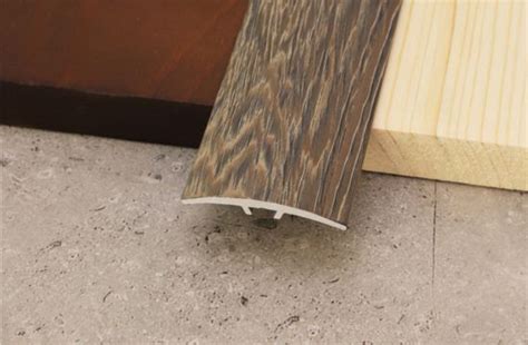 Différents types de protections de seuil de porte