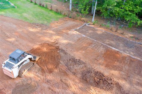 Travaux de terrassement pour la préparation d'un terrain