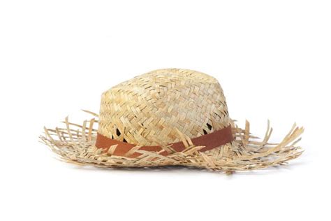 Photo avant-après montrant la restauration d'un vieux chapeau de paille