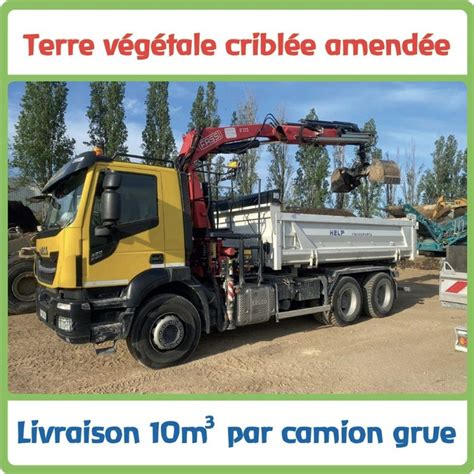 Service de livraison de terre végétale par camion grue