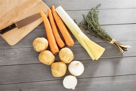 ingrédients frais pour soupe