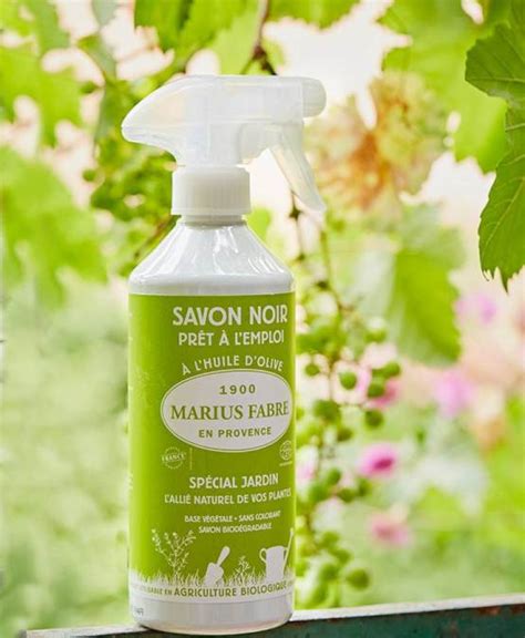Savon noir liquide pour le jardin