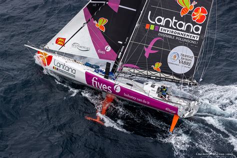 Louis Duc et son bateau IMOCA Fives Group - Lantana Environnement