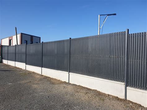Exemple de clôture en grillage rigide