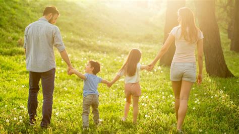 Famille avec deux enfants