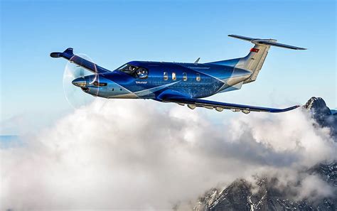Photo d'un Pilatus PC-12 NGX sur une piste