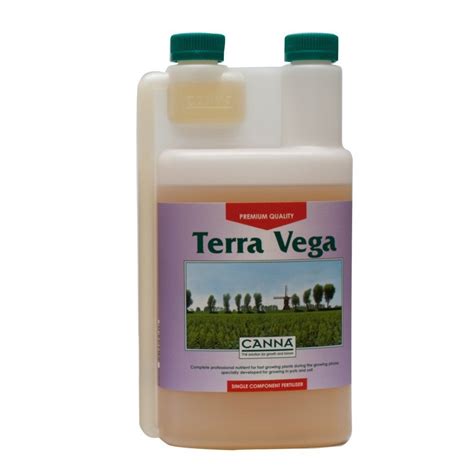 bouteilles d'engrais Canna Terra Vega, Terra Flores et Cannazym