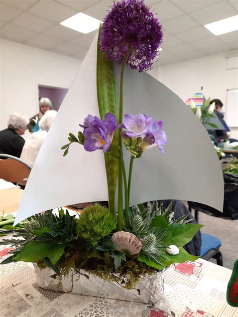 Exemples d'utilisations créatives de la mousse dans l'art floral et l'artisanat