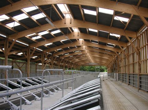 Exemple de bâtiment d'élevage porcin construit par Rose Charpente
