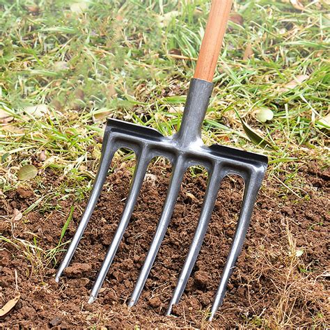 utilisation de la fourche à bécher