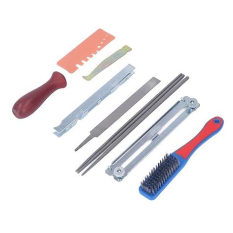 outils d'aiguisage et de battage pour la faux