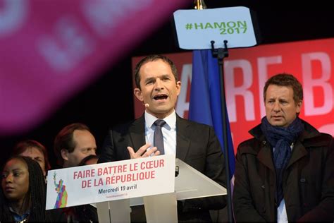 Benoît Hamon lors de son meeting place de la République en 2017
