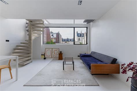 Exemple de design épuré avec repères visuels vers le CTA