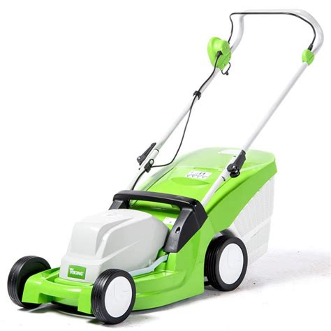 Tondeuse électrique Viking dans un jardin résidentiel
