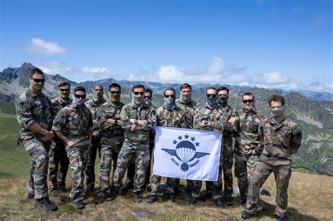 Fusion des régiments et bataillons volontaires en demi-brigades