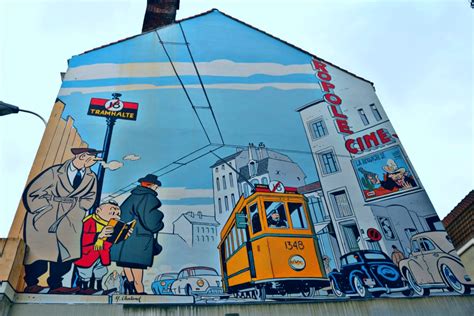 Une fresque représentant l'évolution de la bande dessinée contemporaine