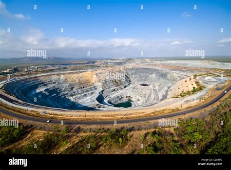 Mine d'uranium à ciel ouvert