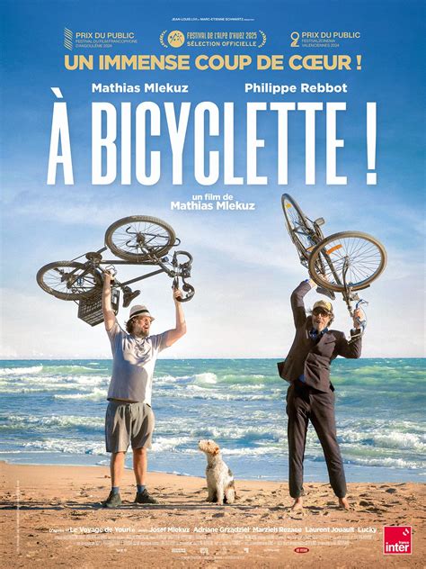 une bicyclette vintage dessinée à la main dans un style fanzine en noir et blanc