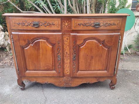 Exemple de mobilier ancien restauré par un artisan