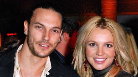 Britney Spears se rasant la tête en 2007